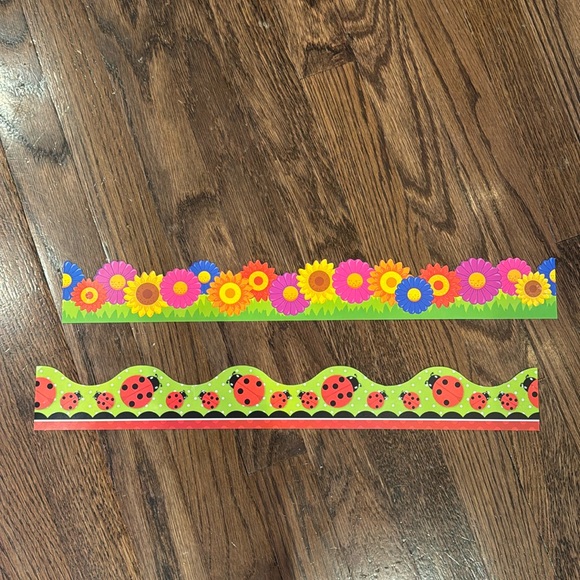 Flowers and Lady Bugs Bulletin Border Set - Picture 2 of 2